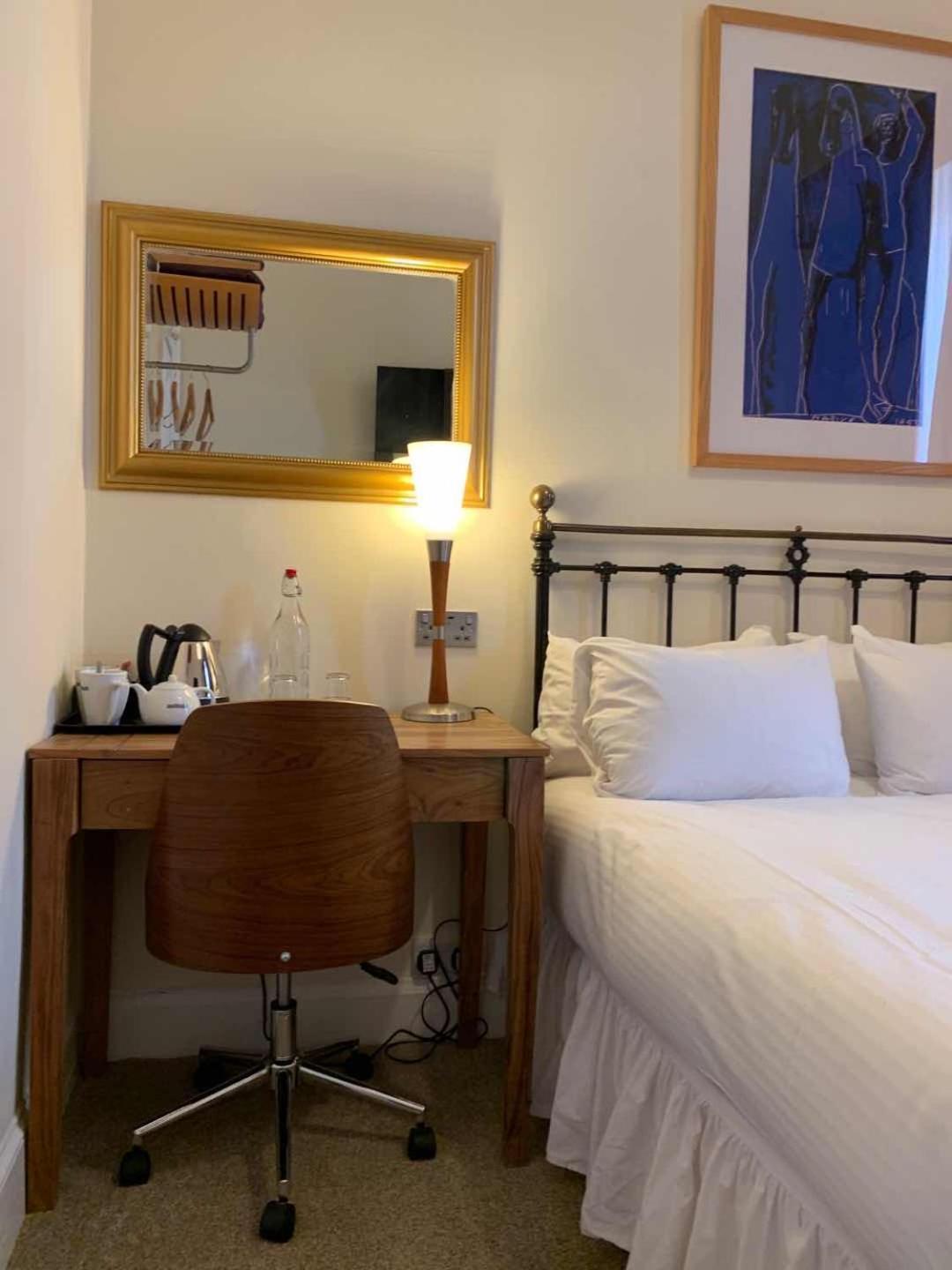 Habitación Doble Pequeña