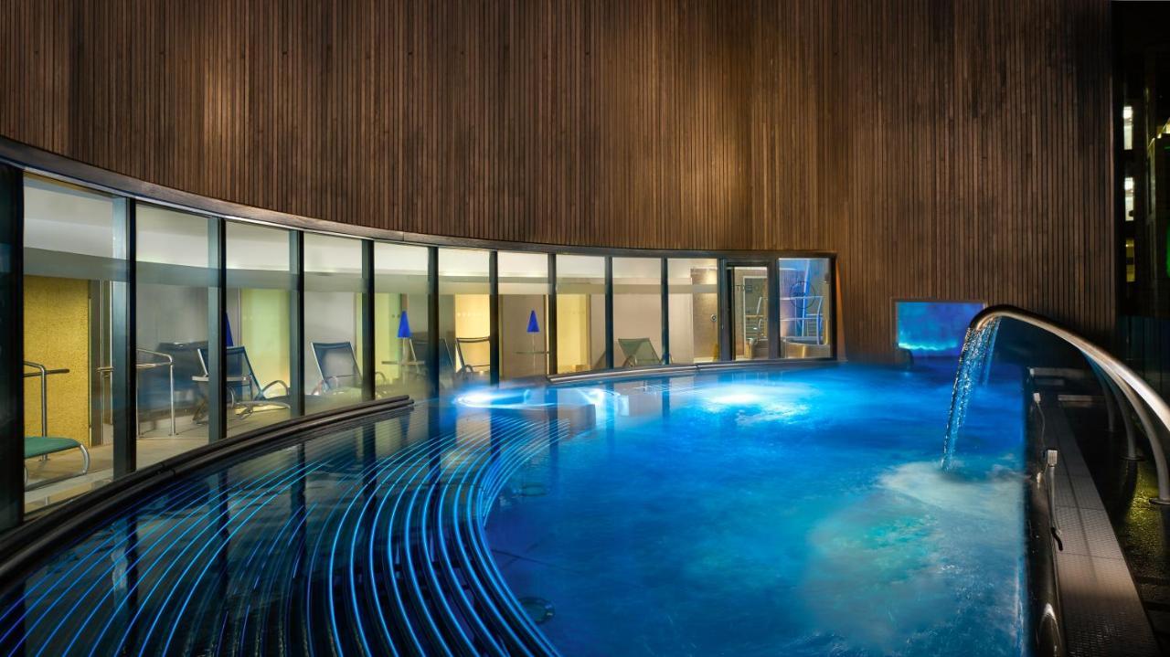 Suíte Castle com 1 Cama King-size e Acesso ao Spa & Lounge